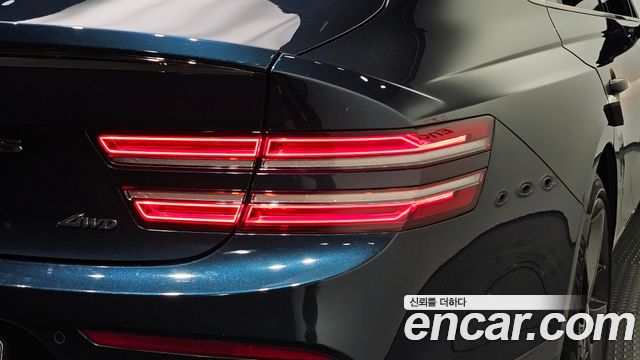 Genesis G80 2022 — photo 9