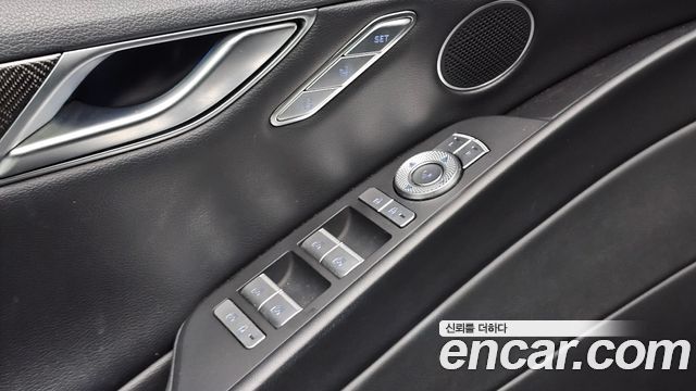 Genesis G80 2022 — photo 27