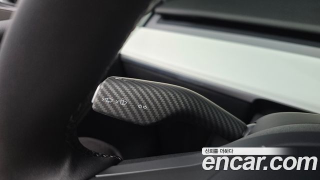 Tesla Model Y 2024 — photo 29
