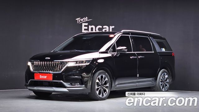 Kia Canival 2021 — photo 1
