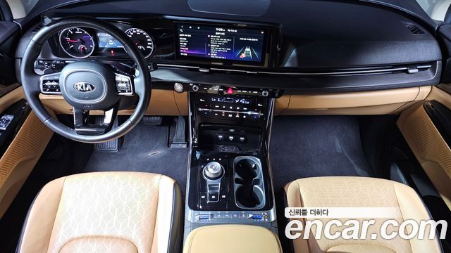 Kia Canival 2021 — photo 10