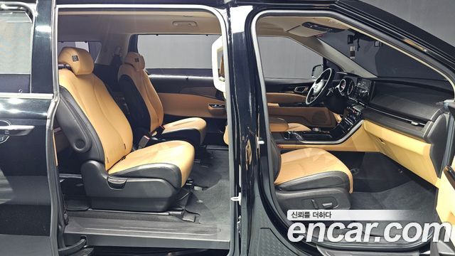 Kia Canival 2021 — photo 18