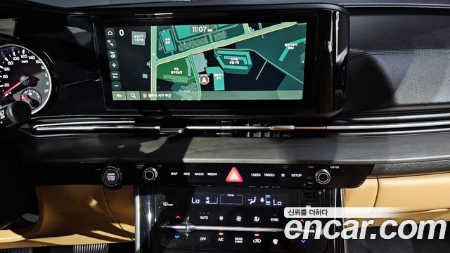 Kia Canival 2021 — photo 26