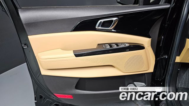 Kia Canival 2021 — photo 14