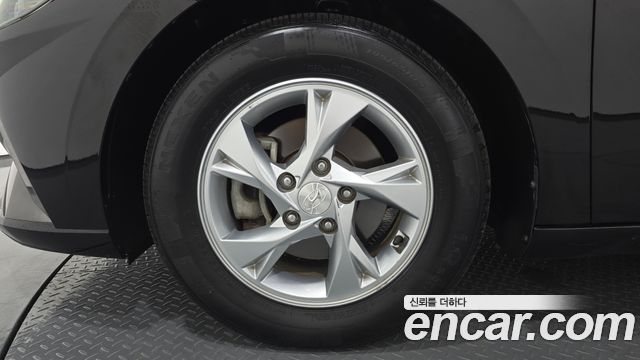 Hyundai AVANTE 2021 — photo 5