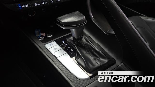 Hyundai AVANTE 2021 — photo 12