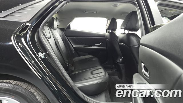 Hyundai AVANTE 2021 — photo 18