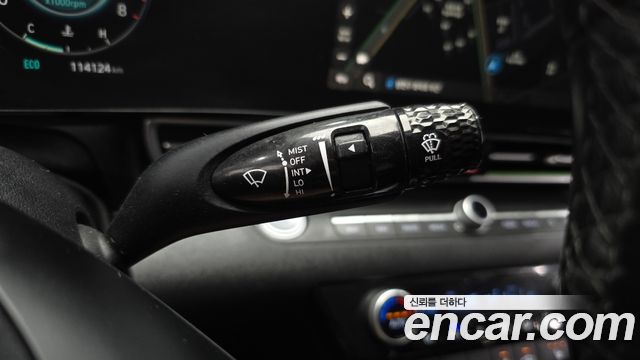Hyundai AVANTE 2021 — photo 30