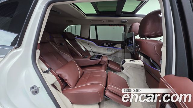 Mercedes-Benz GLS-Class 2023 — photo 20