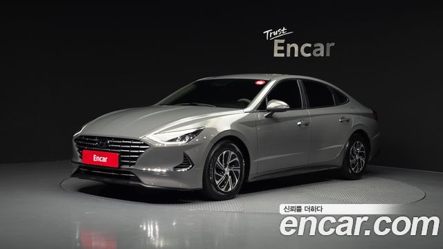 Hyundai Sonata 2022 — photo 1
