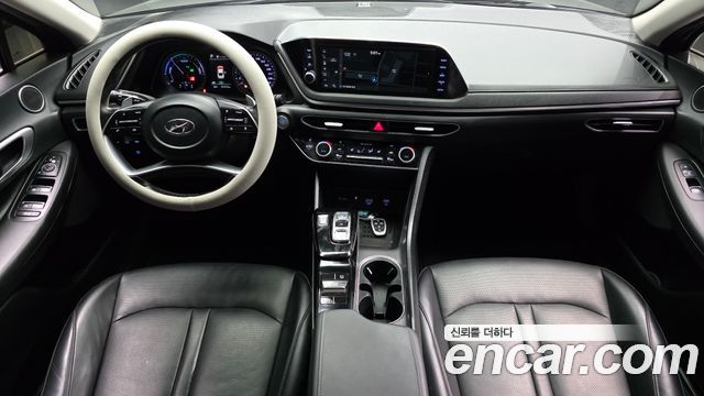 Hyundai Sonata 2022 — photo 10