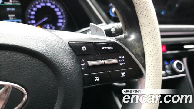 Hyundai Sonata 2022 — photo 25