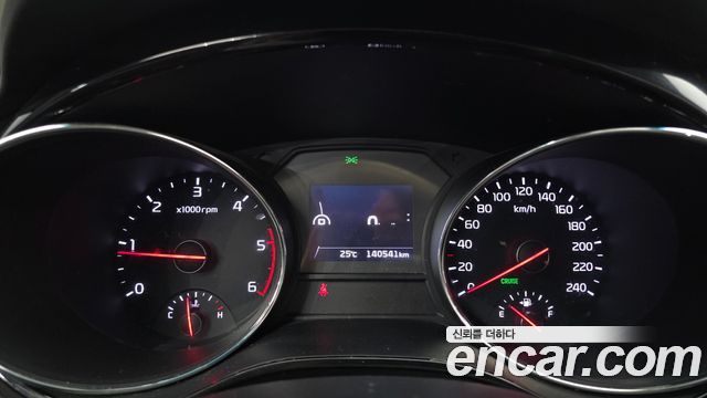 Kia Canival 2016 — photo 11