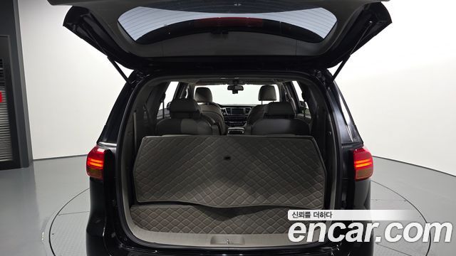 Kia Canival 2016 — photo 26