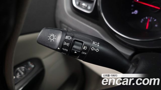 Kia Canival 2016 — photo 28