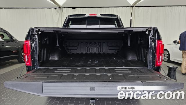 Ford F150 2017 — photo 24