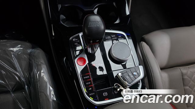 BMW X4M 2022 — photo 9