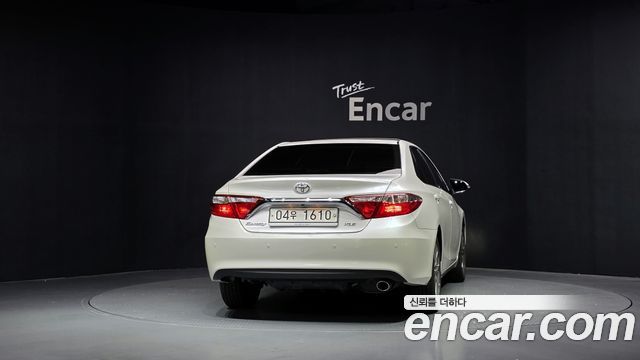 Toyota Camry 2017 — photo 4