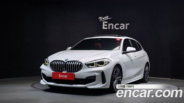 BMW 1-Series 2021 — photo 3