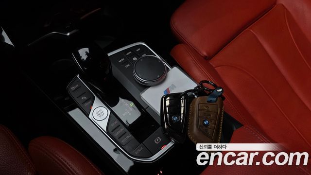 BMW 1-Series 2021 — photo 12