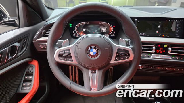 BMW 1-Series 2021 — photo 19
