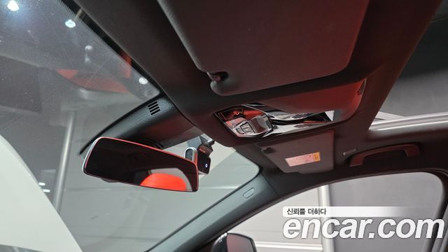 BMW 1-Series 2021 — photo 27