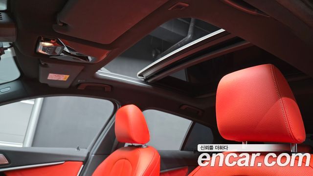 BMW 1-Series 2021 — photo 28