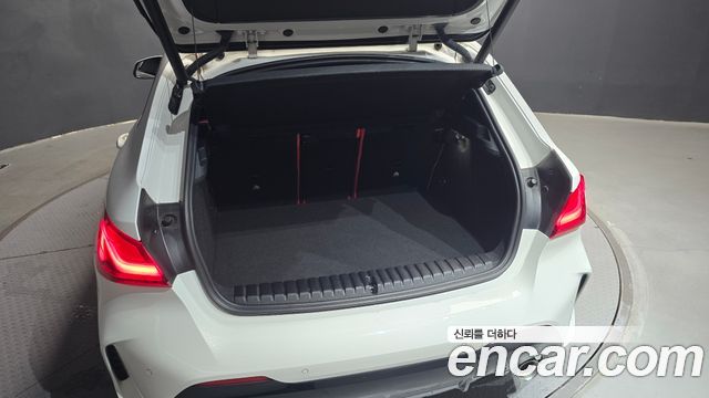 BMW 1-Series 2021 — photo 30