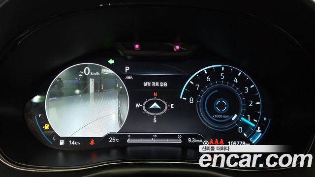 Genesis GV70 2021 — photo 11