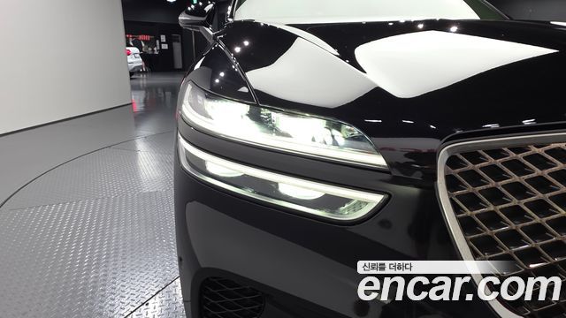 Genesis GV70 2021 — photo 8