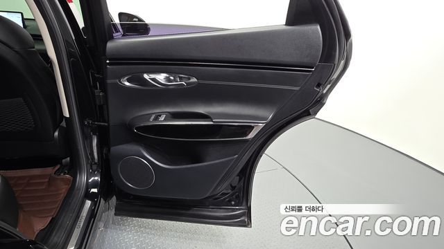 Genesis GV70 2021 — photo 15