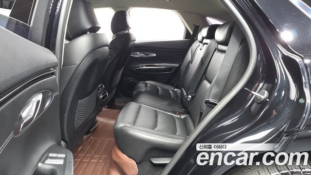 Genesis GV70 2021 — photo 16
