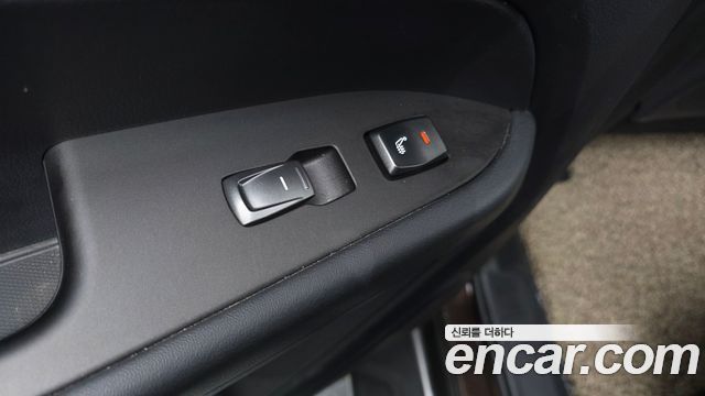 KG Mobility Rexton 2018 — photo 25