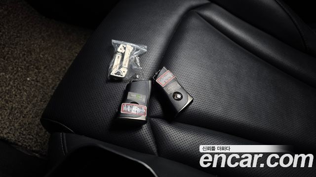 KG Mobility Rexton 2018 — photo 31