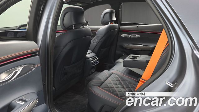 Genesis GV70 2025 — photo 17
