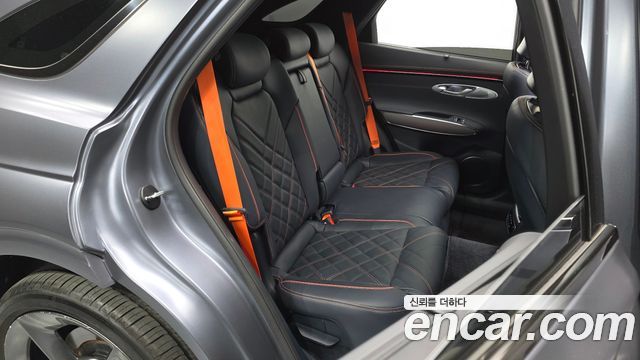 Genesis GV70 2025 — photo 18