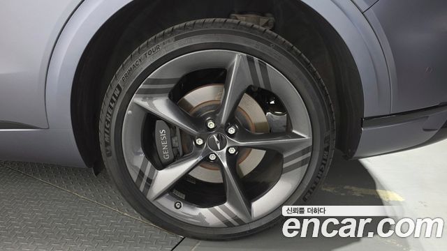 Genesis GV70 2025 — photo 7