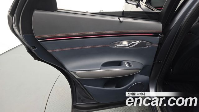 Genesis GV70 2025 — photo 15