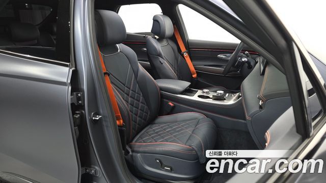 Genesis GV70 2025 — photo 16