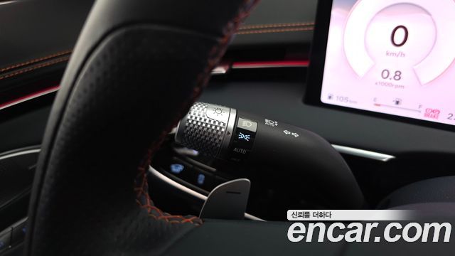 Genesis GV70 2025 — photo 37