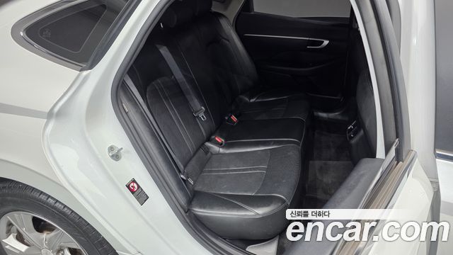Hyundai Sonata 2020 — photo 17