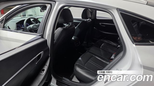 Hyundai Sonata 2020 — photo 25