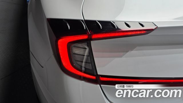 Hyundai Sonata 2020 — photo 9