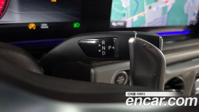 Mercedes-Benz G-Class 2021 — photo 12