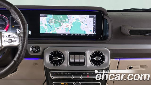 Mercedes-Benz G-Class 2021 — photo 20