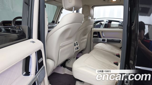 Mercedes-Benz G-Class 2021 — photo 16