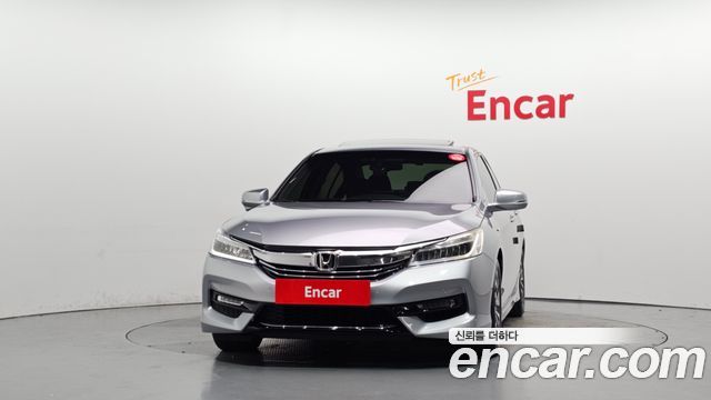 Honda Accord 2017 — photo 3