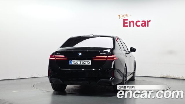 BMW 5-Series 2026 — photo 4
