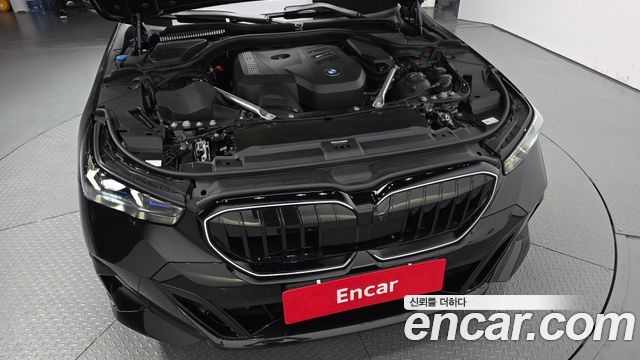 BMW 5-Series 2026 — photo 6