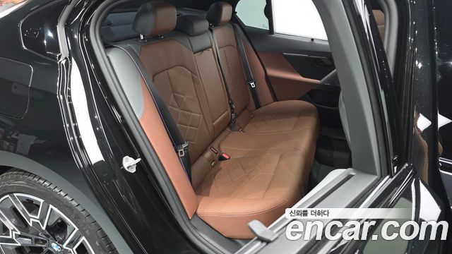 BMW 5-Series 2026 — photo 18